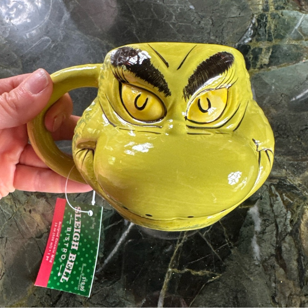 Bioworld Dr. Seuss The Grinch 16 oz. Sculpted Ceramic Mug Christmas Coffee Cup